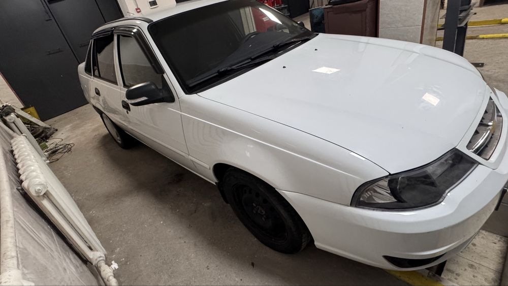 Продаётся Нексия-2 2015года