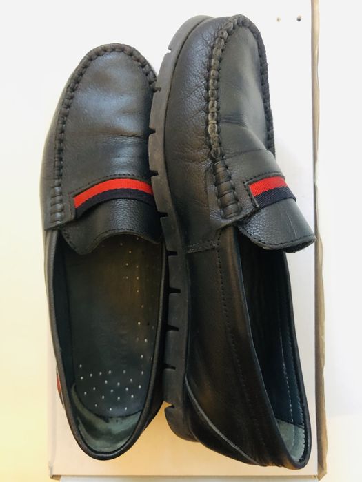 Продам туфли для подростка