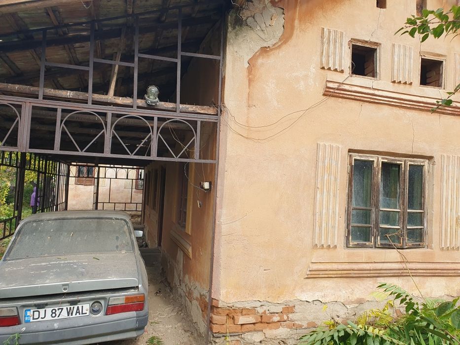 Casa de vanzare in Bratovoesti