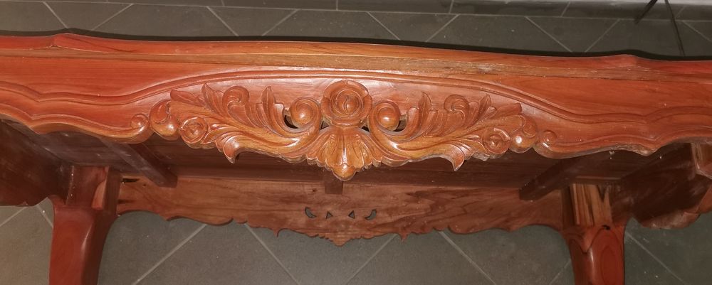 2 fotolii vechi arcuri, tapiserie,masa lemn, pres taranesc