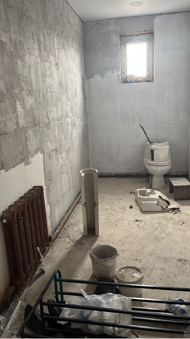 Үй сатылады.  Дом продается.