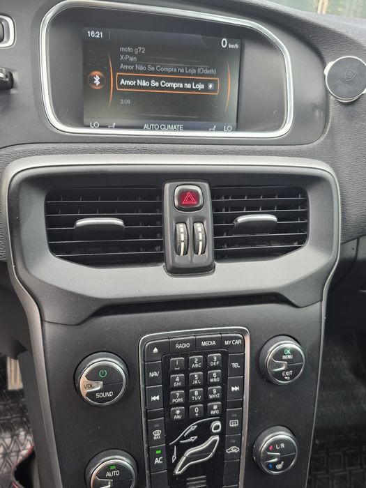 Vand VOLVO V40 D2 1.6 DIESEL