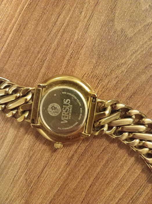 Часовник Versace