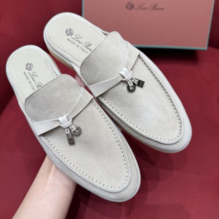 Papuci Loro Piana