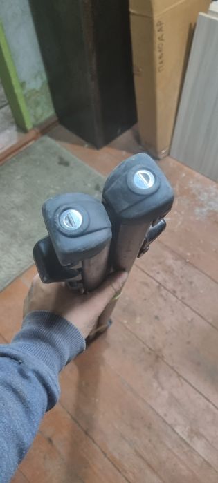 Запчасти на ауди 100 с4.