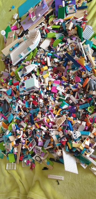 Vand lego friends si lego city