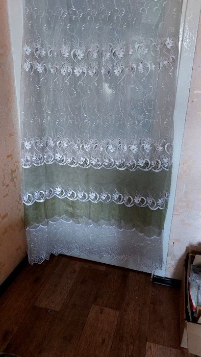 Продаю тюль б/у . высота 2,5 м