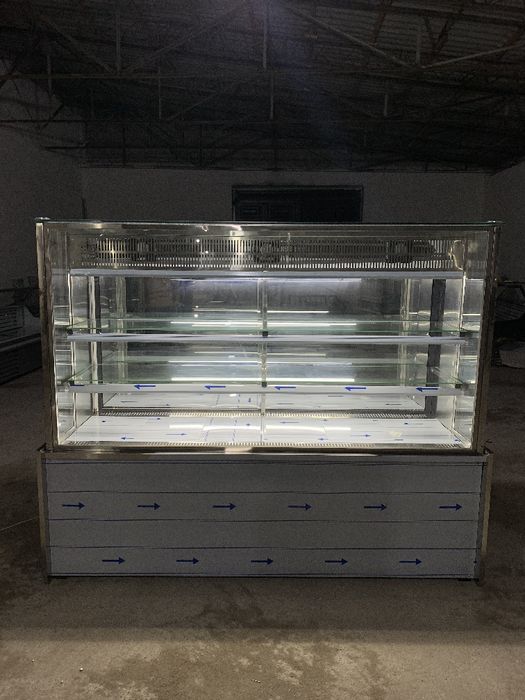 Витрина холодильник