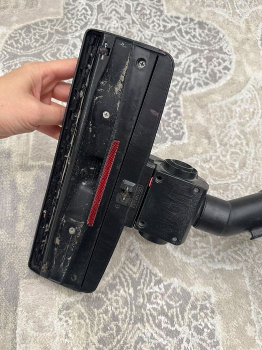 Продам безмешковый пылесос Kärcher VC 3 (б/у)