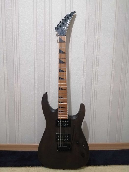 Электрогитара Jackson JS Series Dinky Arch Top JS24