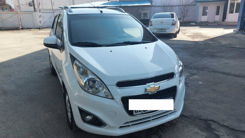 Оқ СПАРК, 2022 йил, тоза, 35000 км, уй-иш-уй ҳайдалган.