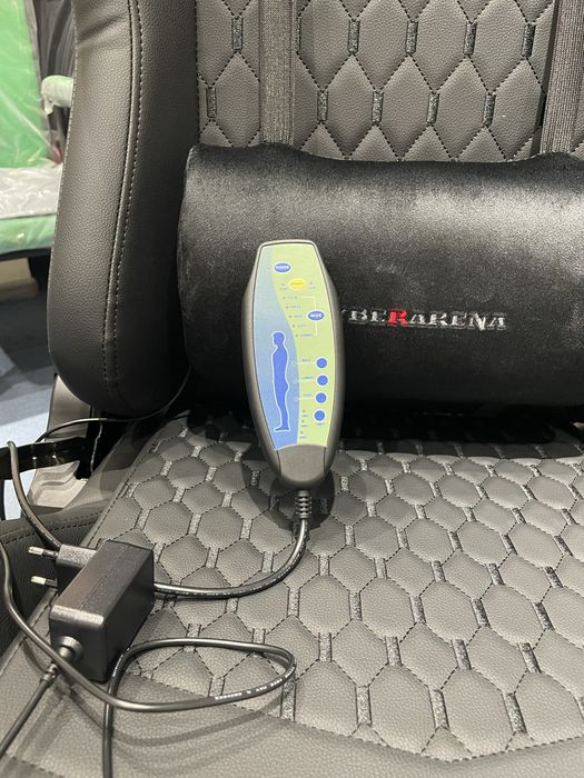 Компьютерное массажное игровое офисное геймерское кресло Gladiator