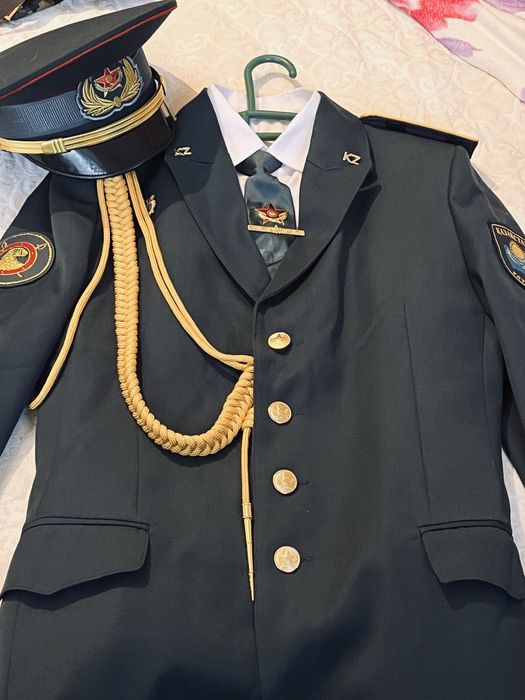 Форма Парадная продам ,туфли есть