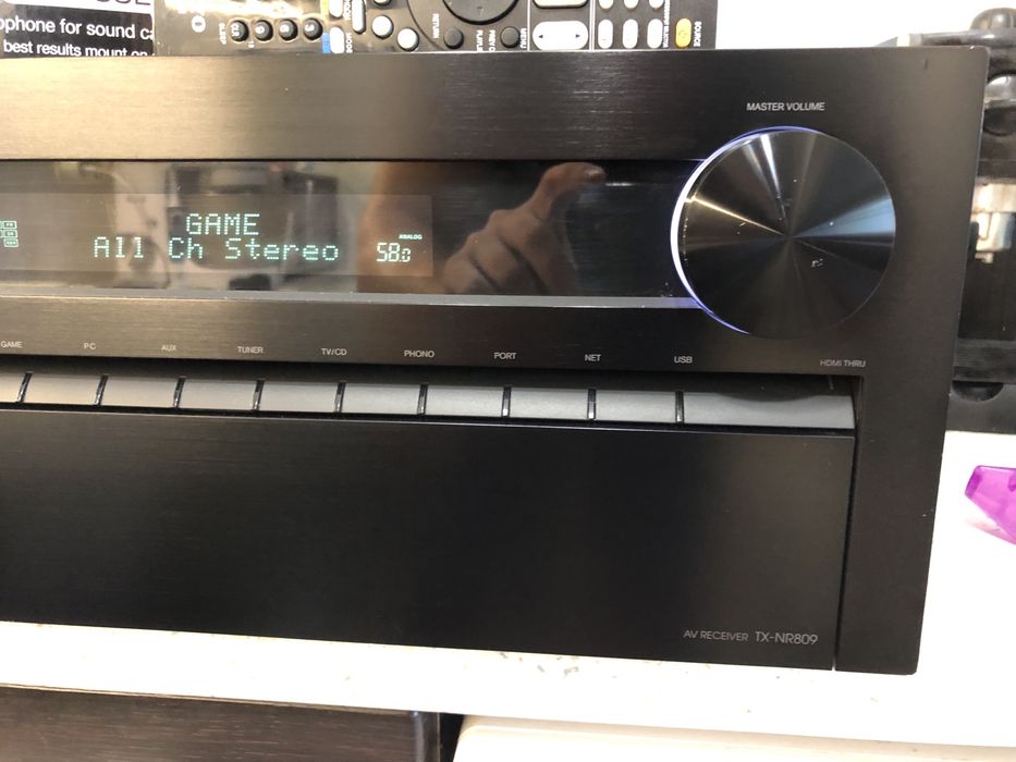 Onkyo TX-NR809 resiver