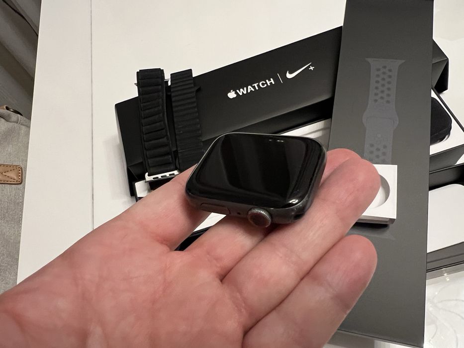 Apple watch 4 44 nike cellular
