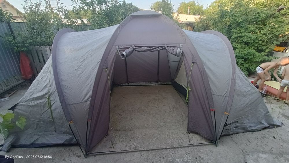 Продам палатку 4х местную