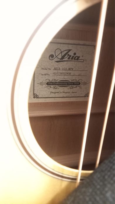 Акустическая гитара Aria(Япония) 60.000