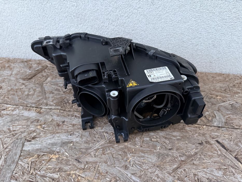 Far dreapta Audi A4 b8 b8.5 8k facelift 2012-2015 Xenon + Led Original