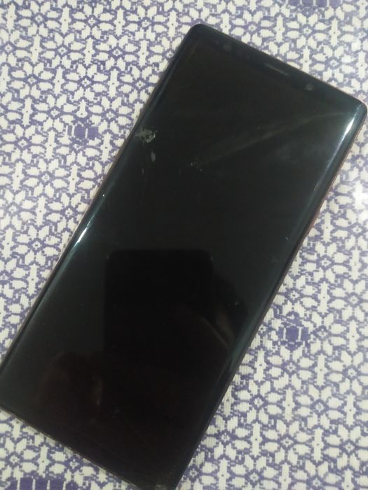 Samsung galaxy not 9 yaxshi