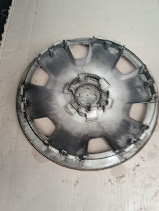 1 capac Roată original de Opel in stare bună. La 35 lei. Fix.