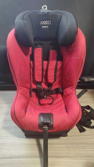 Axkid Minikid 2.0 rear-facing 0–25 kg, roșu, fără accidente, foarte sigur