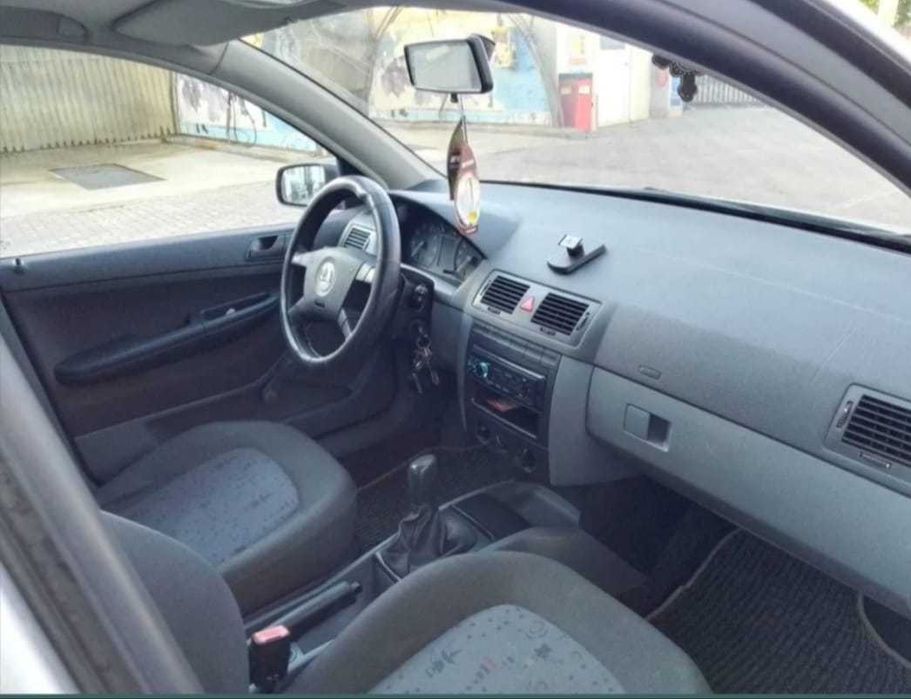 SKODA Fabia 2003 — imagine 2