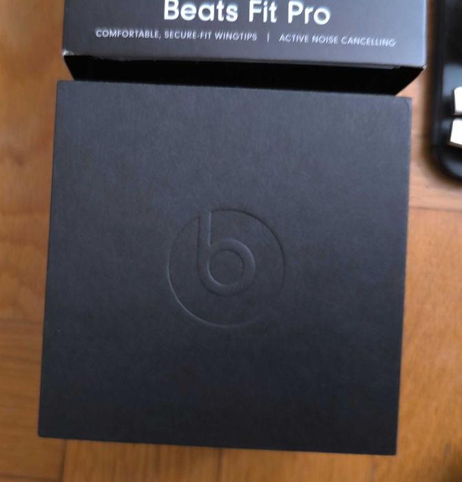 Слушалки Beats FIT PRO
