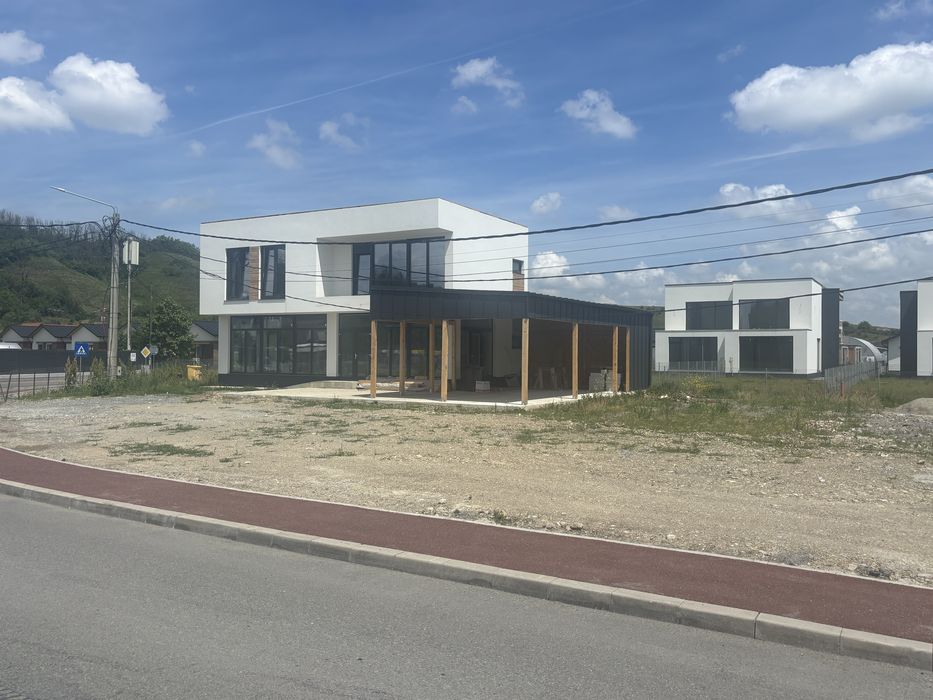 Spatiu Comercial