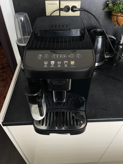 Кафемашина Delonghi Magnifica Evo