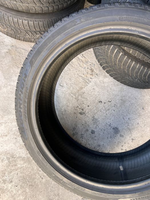 2 anvelope iarna 255/40/21 , pirelli !