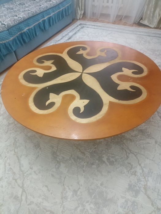 Стол круглый казахский