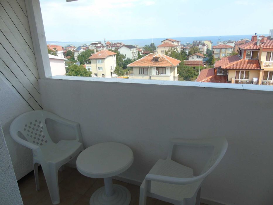 Дава се под наем Едностаен апартамент в с. Лозенец, Област Бургас - 20 кв.м за 408 € - Снимка #3