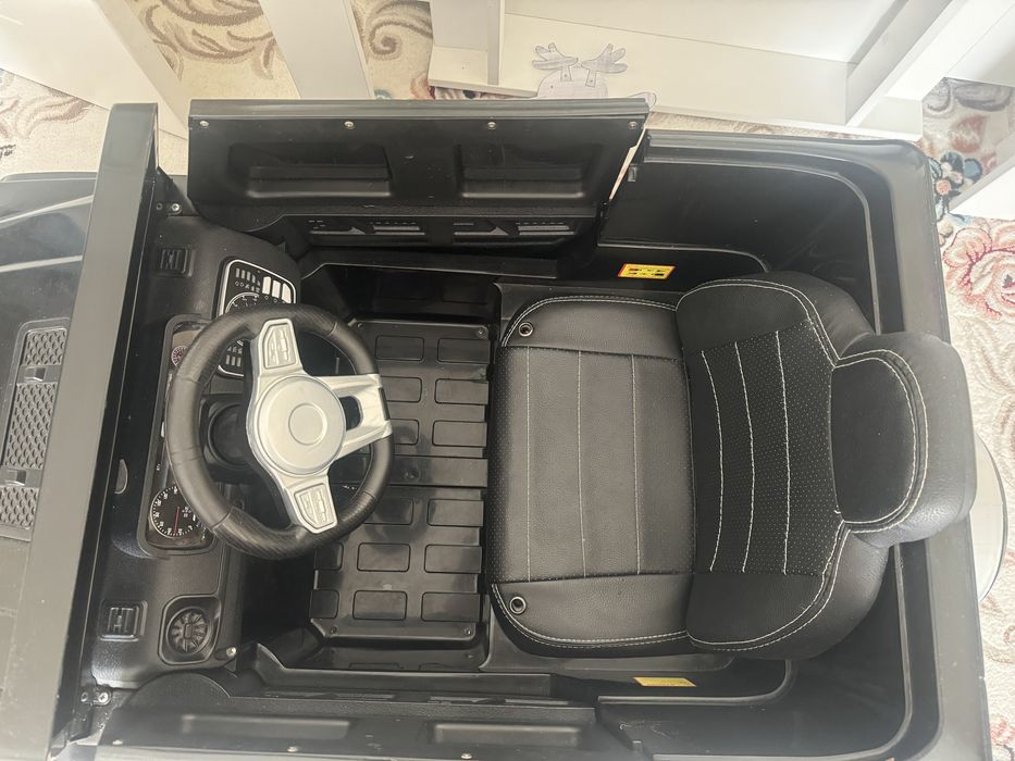 Продам детскую машину