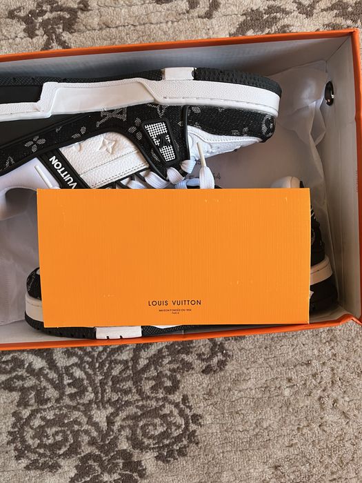 Louis Vuitton Trainer 42