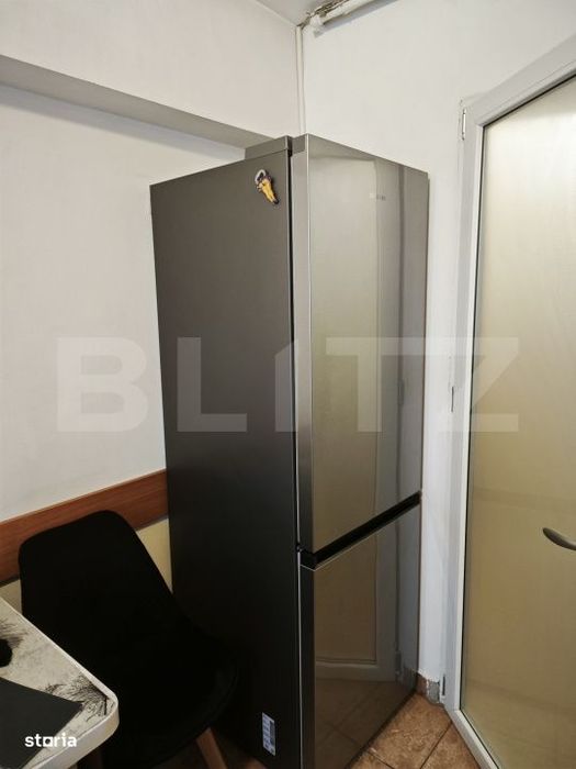 Apartament de vanzare, 3 camere, mobilat si utilat