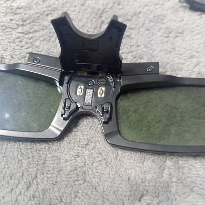 продам 3 д очки Samsung Новые!