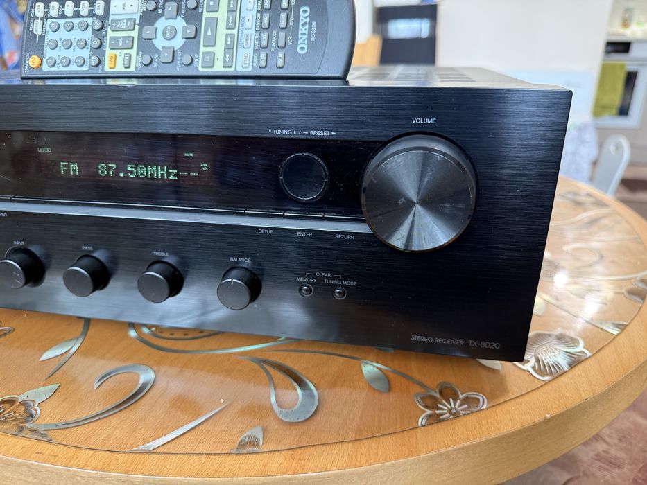 Onkyo TX/8020 Стерео ресивър DAC