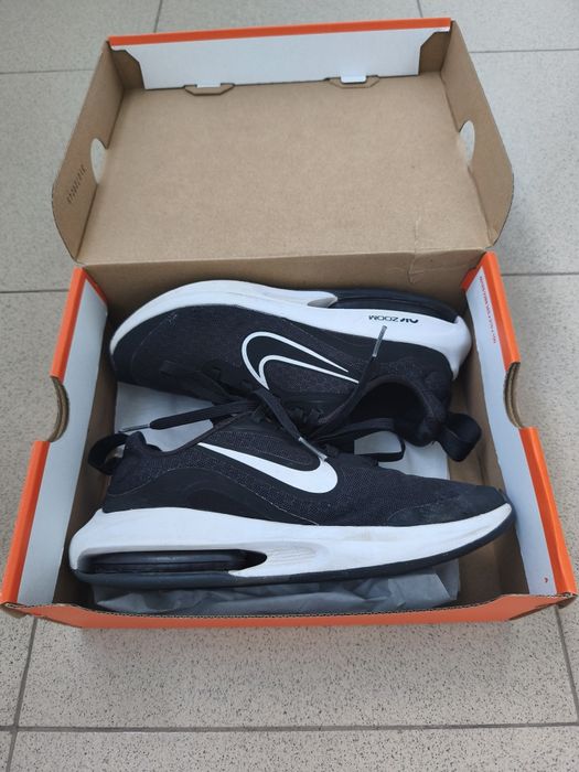 Оригинални детски маратонки Nike Air Zoom 35.5 номер