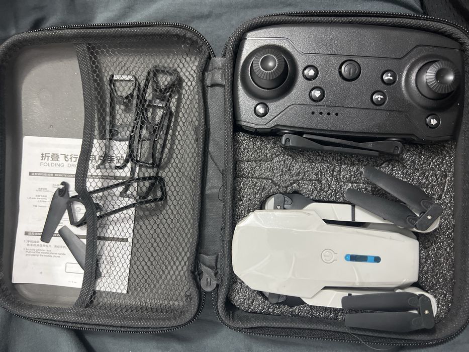 Дрон Е88 с двумя камерами