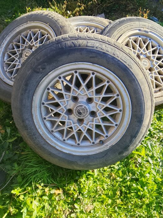 Опель Омега А по запчастям