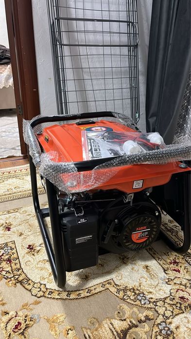 Генератор бензиновый 220 volt новый