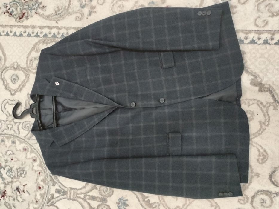 Пиджак и рубашка