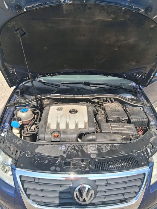 Vand sau schimb Passat b6 200 CP