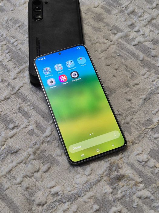 Продам Samsung S23+ Plus 256 gb green