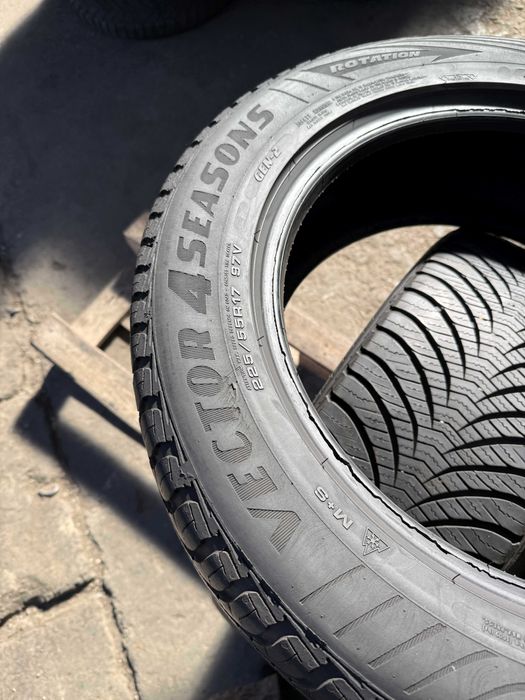 2x Anvelope All Season 225/55 R17 - GoodYear Vector 4 Season Gen.2