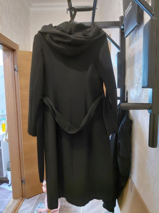 Отдам пальто размер 46