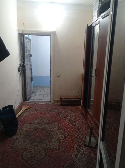 Аренда 2/1/5 Юнусабад 19. Студентам тоже Сдаётся. 350 уе. У дороги.