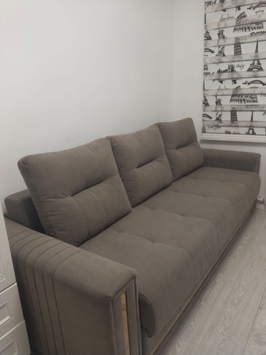 Продается диван в отличном состоянии