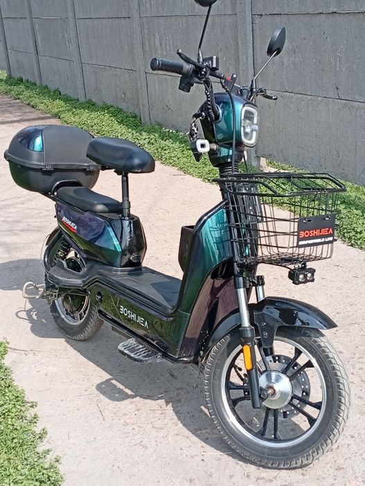 Продаётся скутер. 60v