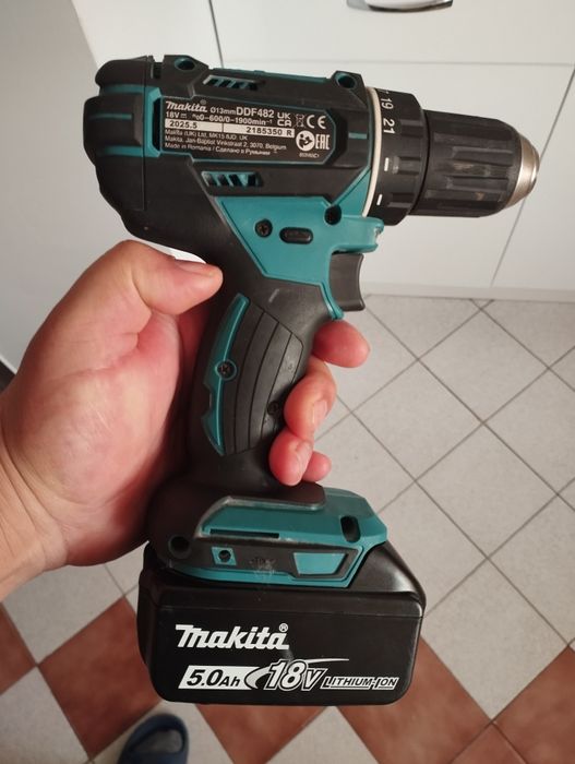 Почти нов винтоверт на макита